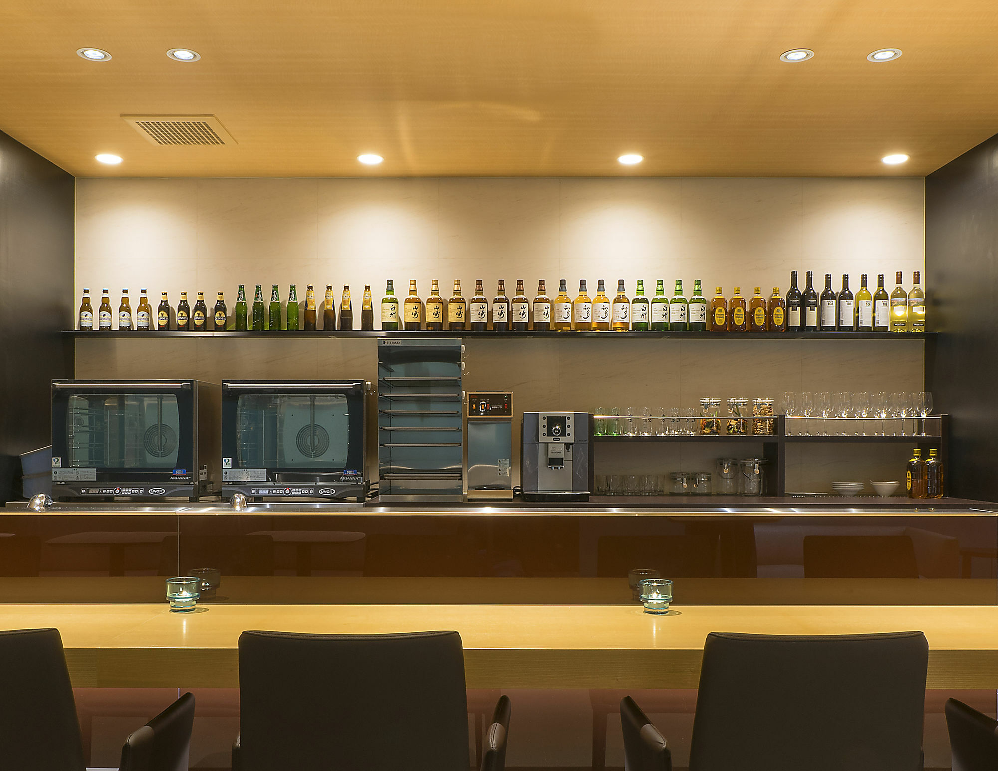 First Cabin Shinbashi Atagoyama Токио Экстерьер фото