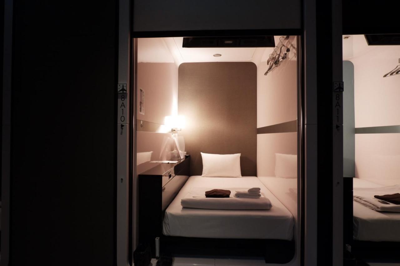 First Cabin Shinbashi Atagoyama Токио Экстерьер фото